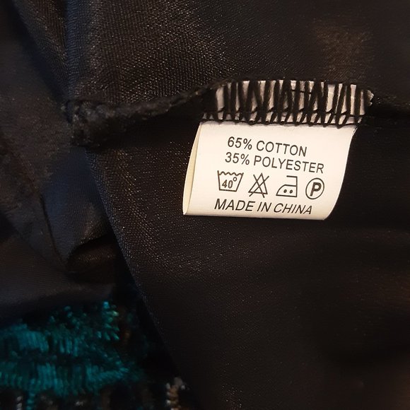 Embroidered Floral Dress by  Shiran Fushi - Picture 9 of 11